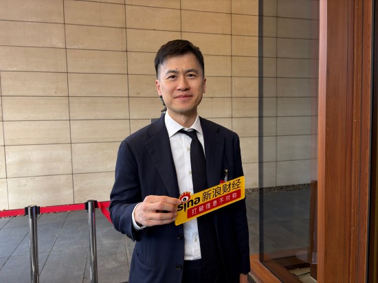  中国发展高层论坛2026年会期间；新风天域吴启楠分享医疗创新路径：AI辅助诊疗深化，老龄化需求驱动行业转型。 健康养生