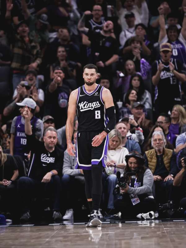 深层剖析:顶薪合同背后的职业困境与球队重构法则 体育新闻